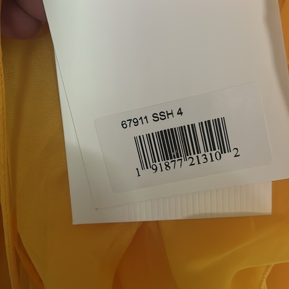 Mac Duggal 67911 Size 8 RUFFLE TIERED CUT-OUT CHIFFON GOWN - Picture 7 of 7